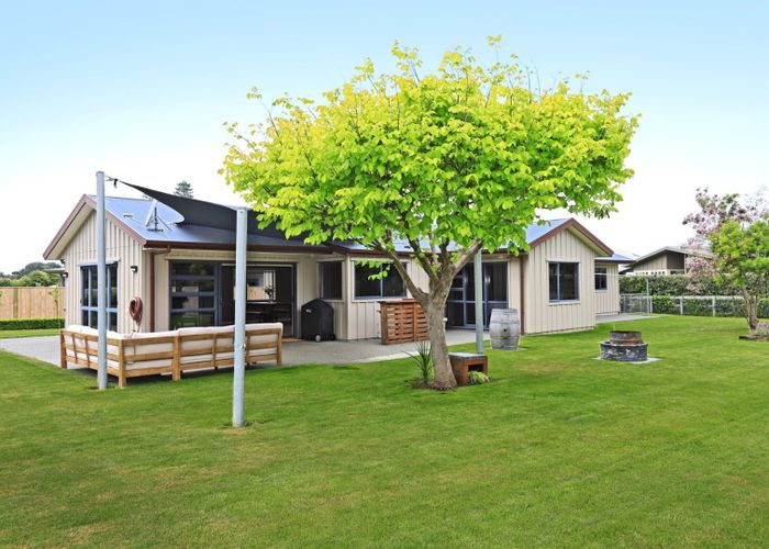  at 16 Airini Road, Havelock North