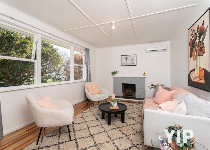  at 58 Kenmore Street, Newlands, Wellington