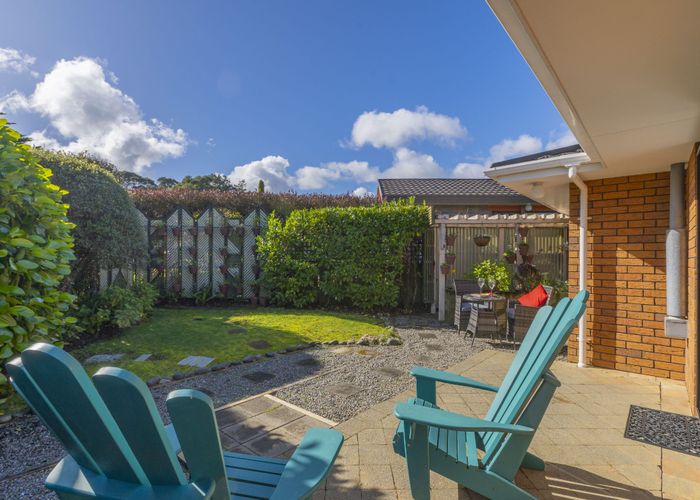  at 12 Chilton Drive, Paraparaumu