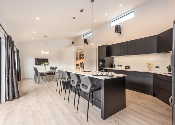  at 14 Willowview Drive, Redwood, Christchurch