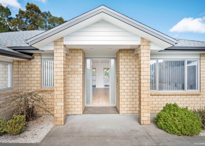 at 9 Kilmacrennan Drive, Rosehill, Papakura