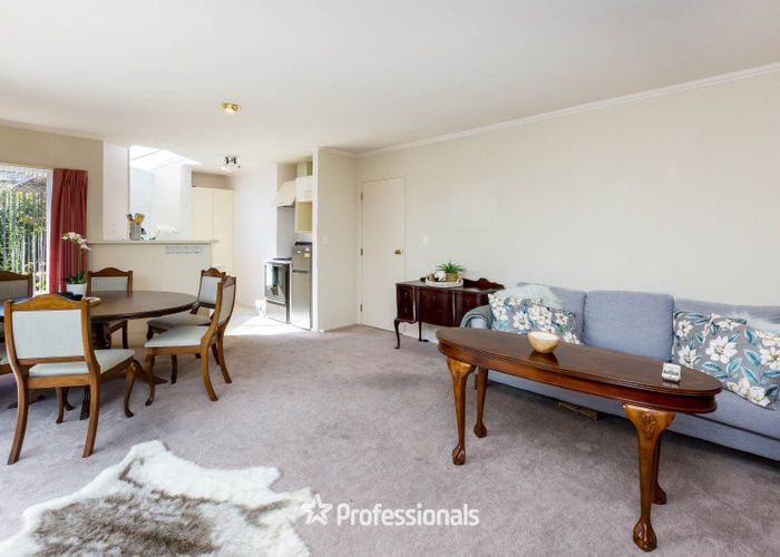  at 4A Comeskey Grove, Elderslea, Upper Hutt