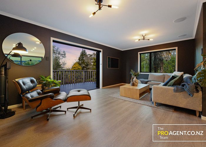  at 20 Laingfield Terrace, Laingholm, Waitakere City, Auckland