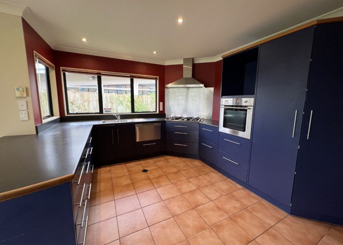  at 35 Ruapehu Drive, Fitzherbert, Palmerston North, Manawatu / Whanganui