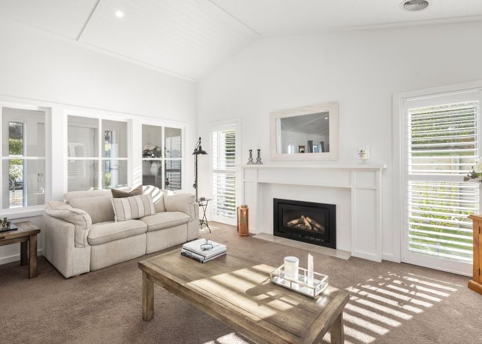  at 2/21 Highland Drive, Acacia Bay, Taupo, Waikato