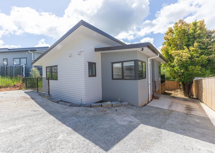  at 6B Zingaro Place, Massey, Waitakere City, Auckland