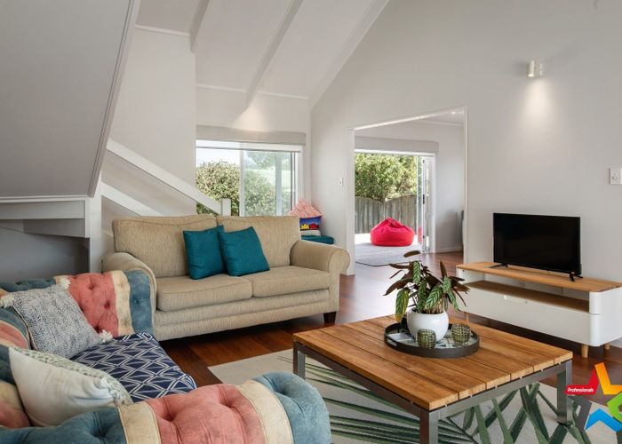 For sale 5 Wakanoi Place, Bowentown, Waihi Beach homes.co.nz