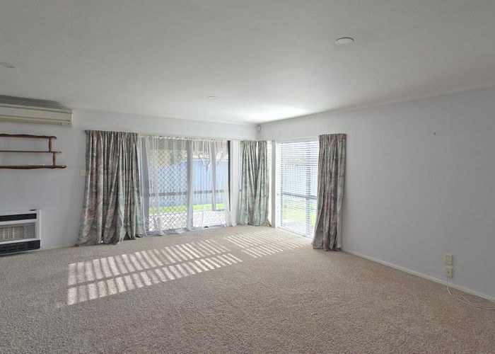  at 2/506 Nelson Street North, Mahora, Hastings, Hawke's Bay