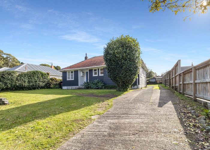  at 90 Huatoki Street, Vogeltown, New Plymouth, Taranaki