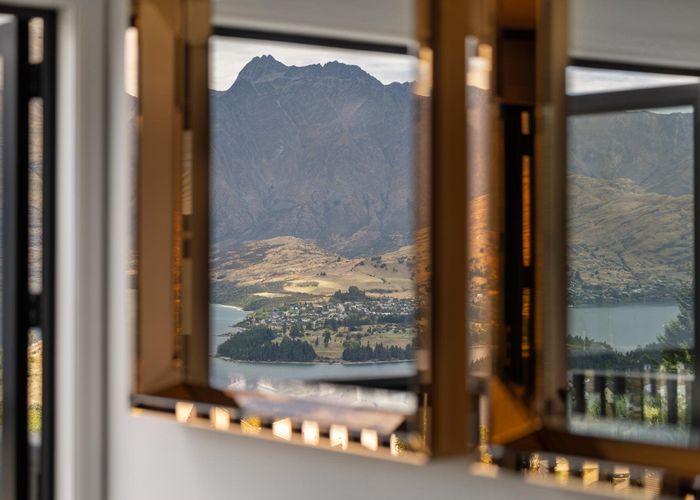  at 13 Caples Place, Fernhill, Queenstown