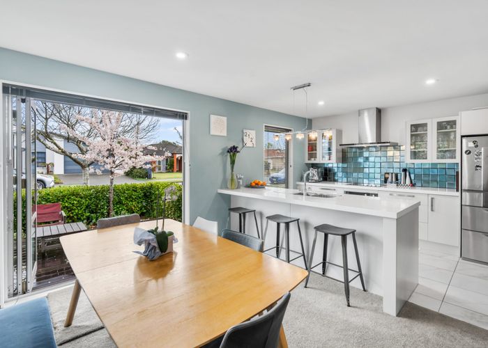  at 11 Rue de la Mare, Parklands, Christchurch