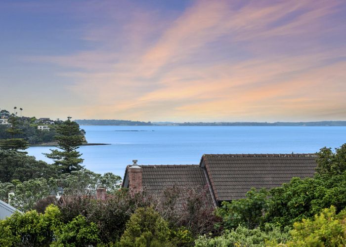  at 395a Beach Road, Mairangi Bay, North Shore City, Auckland
