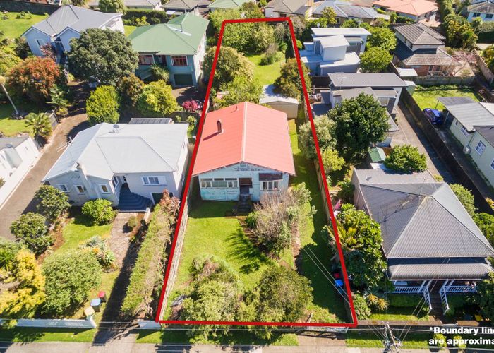  at 36 Heretaunga Avenue, Onehunga, Auckland