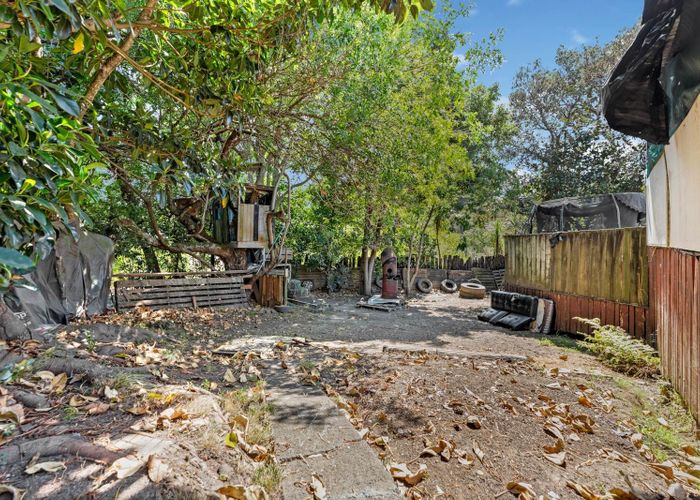  at 87 Smythe Road, Henderson, Waitakere City, Auckland