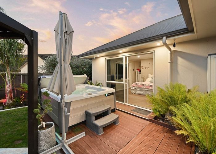  at 22 Gibbston Close, Huntington, Hamilton, Waikato