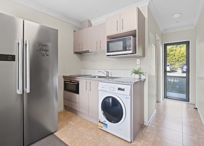  at 1E/25 Weranui Road, Waiwera, Rodney, Auckland