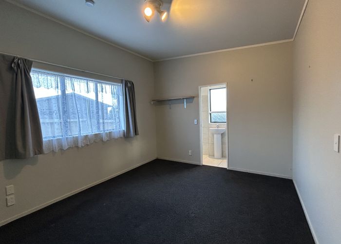  at 11A Moxham Grove, Massey, Waitakere City, Auckland