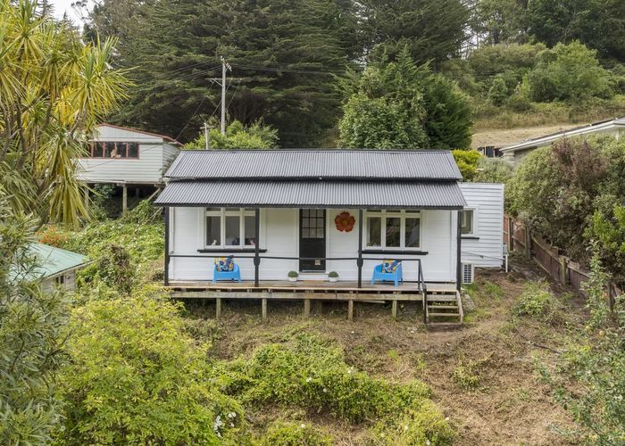  at 4 Harbour Terrace, Careys Bay, Dunedin, Otago