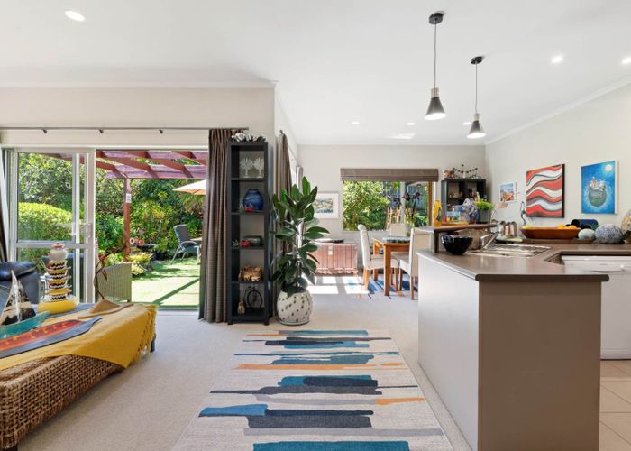  at 37 Admirals Court Drive, Greenhithe, Auckland