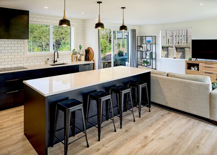  at 10 Topsail Way, Whitby, Porirua, Wellington