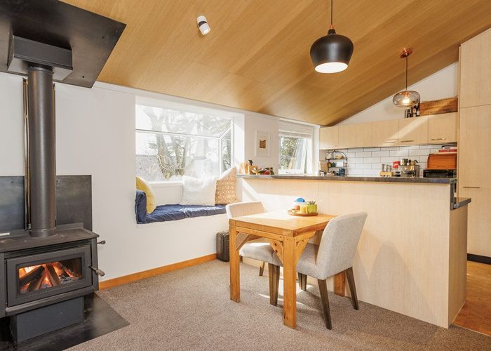  at 2/63 Papanui Road, Merivale, Christchurch