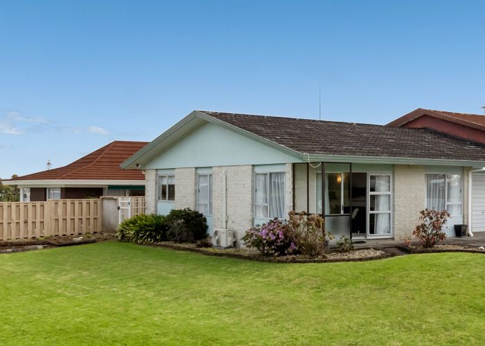  at 1/2 Pounamu Place, Shelly Park, Manukau City, Auckland