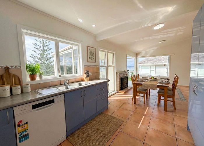  at 72 Lynbrooke Ave, Blockhouse Bay, Auckland City, Auckland