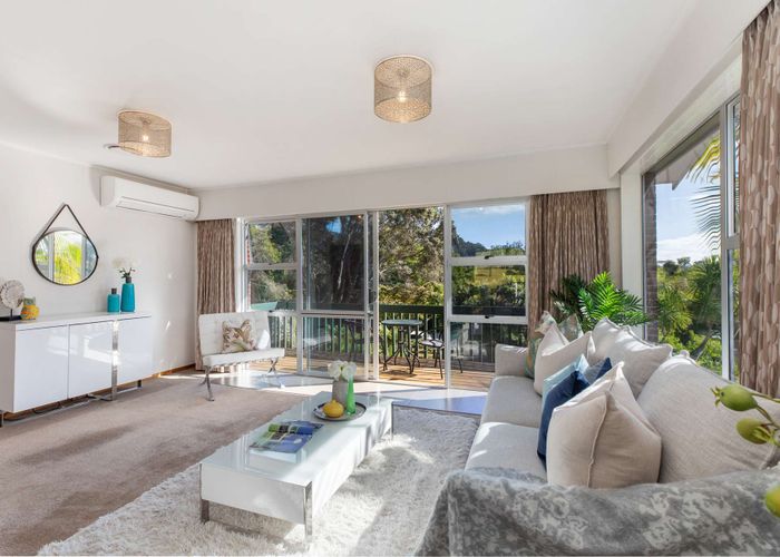  at 11 Grassmere Road, Henderson Valley, Auckland