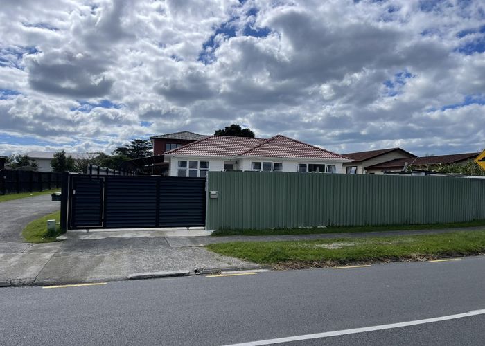  at 11 Edgewater Drive, Pakuranga, Auckland