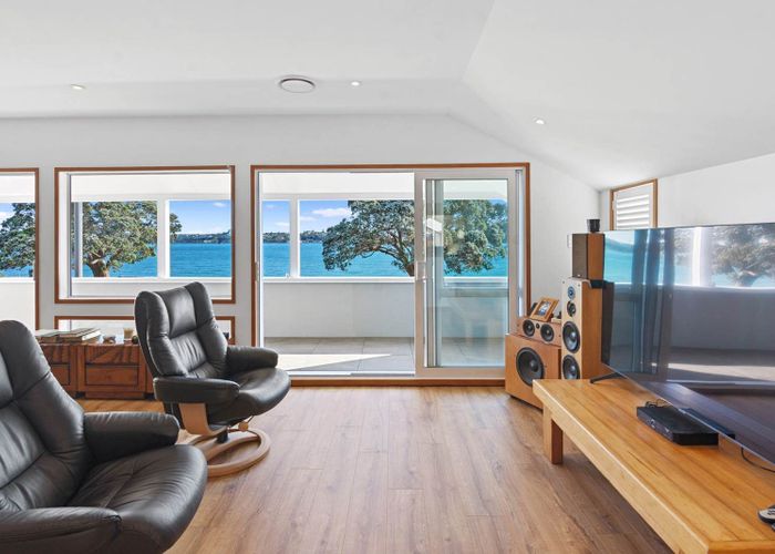  at 2/22 Queens Parade, Devonport, North Shore City, Auckland