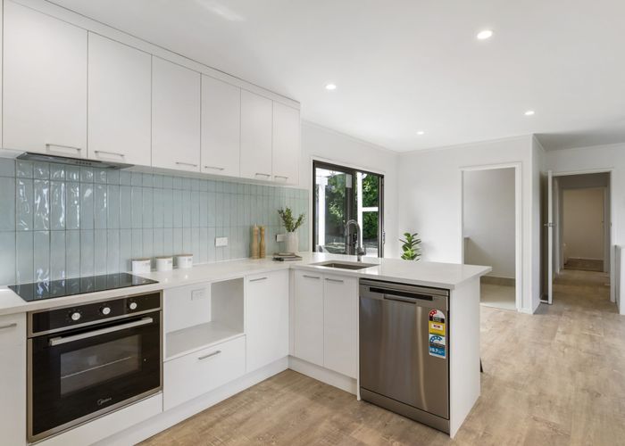  at 20 Houston Place, Bayview, Auckland