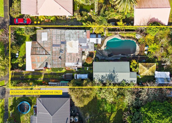  at 5 Stephen Avenue, Henderson, Waitakere City, Auckland