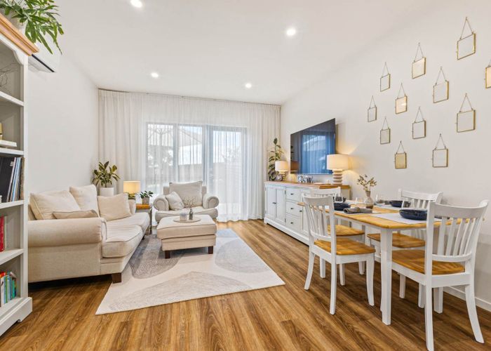  at 72 Long George Drive, Flat Bush, Manukau City, Auckland