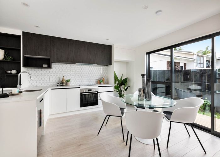  at 5/35 Hogans Road, Glenfield, Auckland