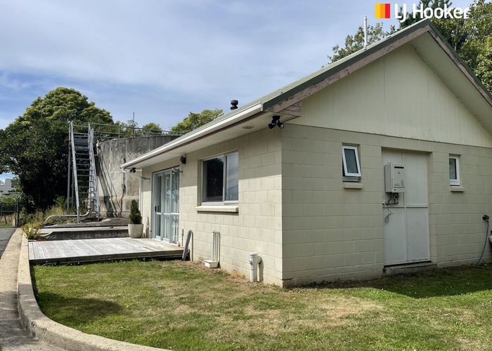 at 8 Camp Street, Broad Bay, Dunedin