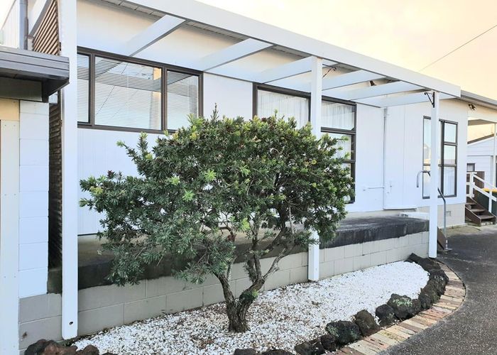  at 223/2 Onewa Road, Birkenhead, North Shore City, Auckland