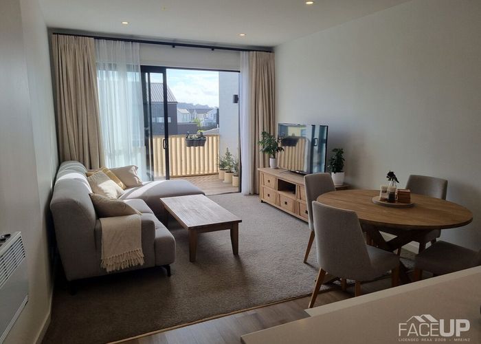  at 5/3 Genevieve Lane, Hobsonville, Waitakere City, Auckland
