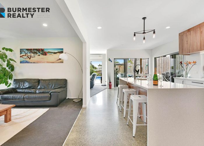  at 10 St Julia court, Helensville, Auckland