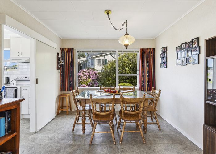  at 34 Fyvie Avenue, Tawa, Wellington