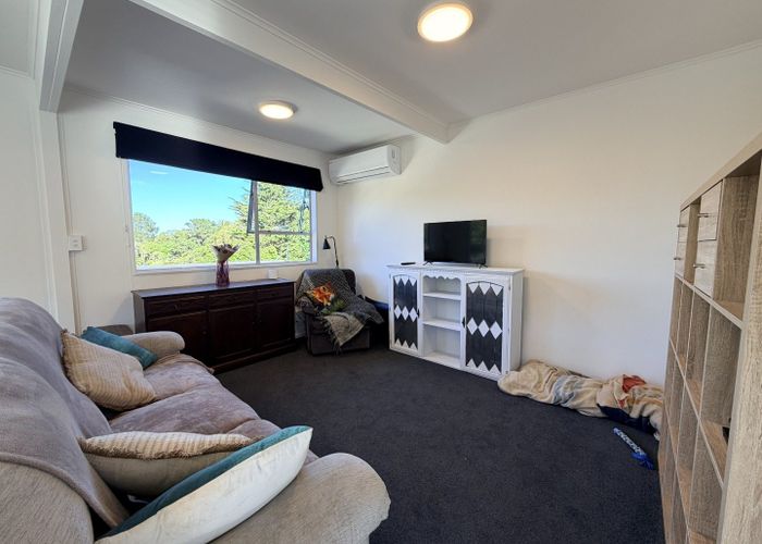  at 73B Airlie Road, Plimmerton, Porirua, Wellington
