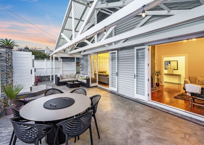  at 7 Leys Crescent, Remuera, Auckland