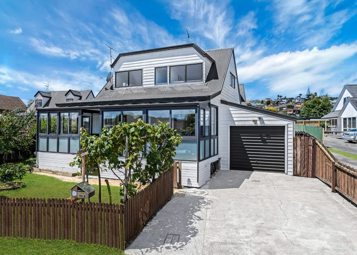  at 1/82 Aviemore Drive, Highland Park, Manukau City, Auckland