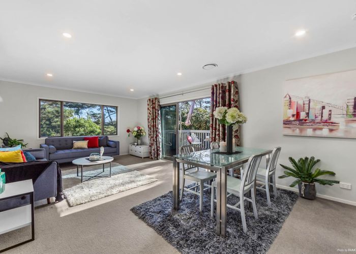  at 37C Bernard Magnus Lane, Greenhithe, Auckland