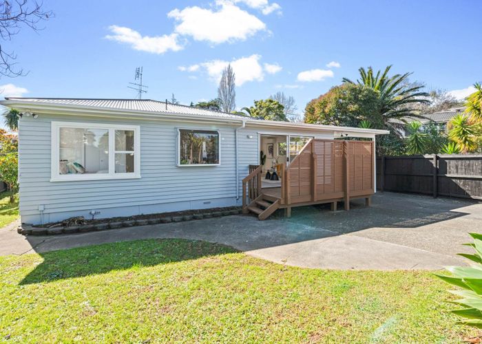  at 54  Andrew Road, Howick, Manukau City, Auckland