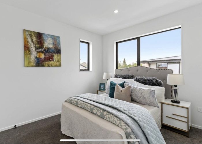  at 6/81 Vodanovich Road, Te Atatu South, Auckland