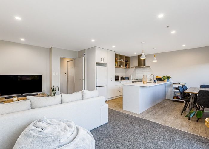  at 15 Kamana Way, Kenepuru, Porirua, Wellington