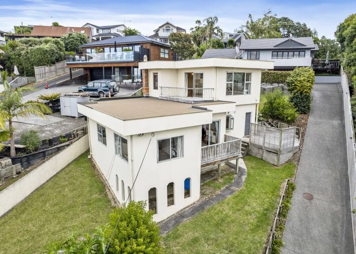  at 1/74 Beach Road, Castor Bay, Auckland