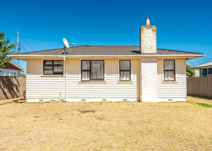  at 6 Omori Place, Castlecliff, Whanganui