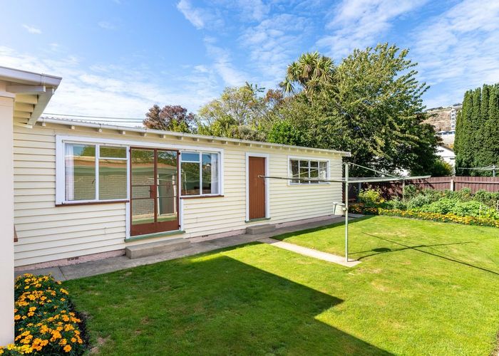  at 156 Surrey Street, Saint Clair, Dunedin