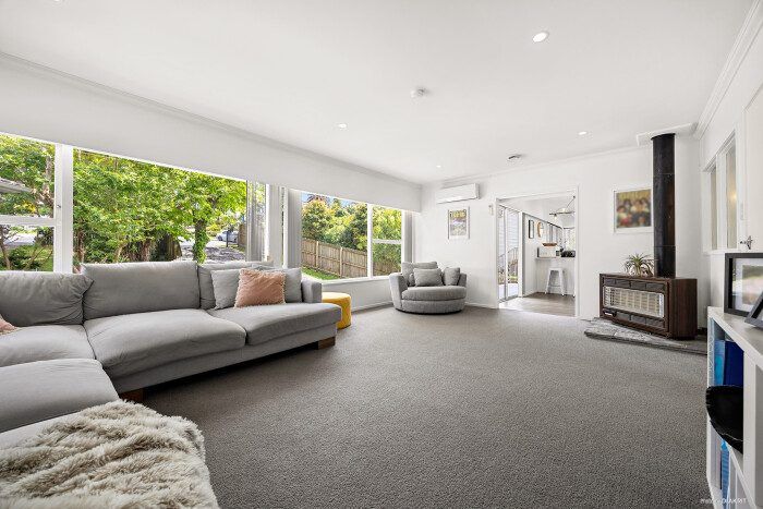  at 53 Cyclarama Crescent, Massey, Waitakere City, Auckland